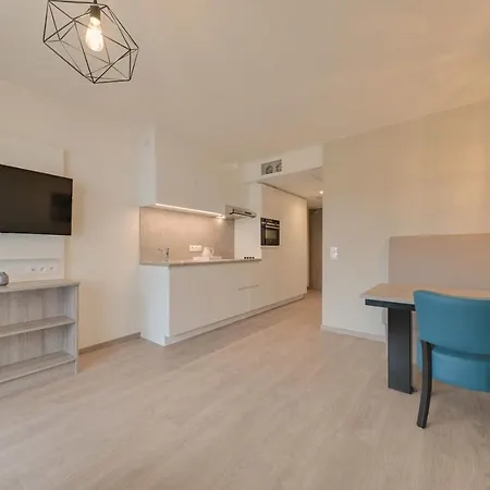 New Holiday For 2 Adults And 3 Children With Sofa Bed בית נופש *