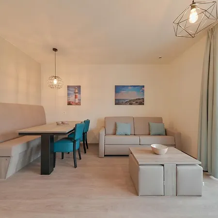 בית נופש New Holiday For 2 Adults And 3 Children With Sofa Bed ניופורט